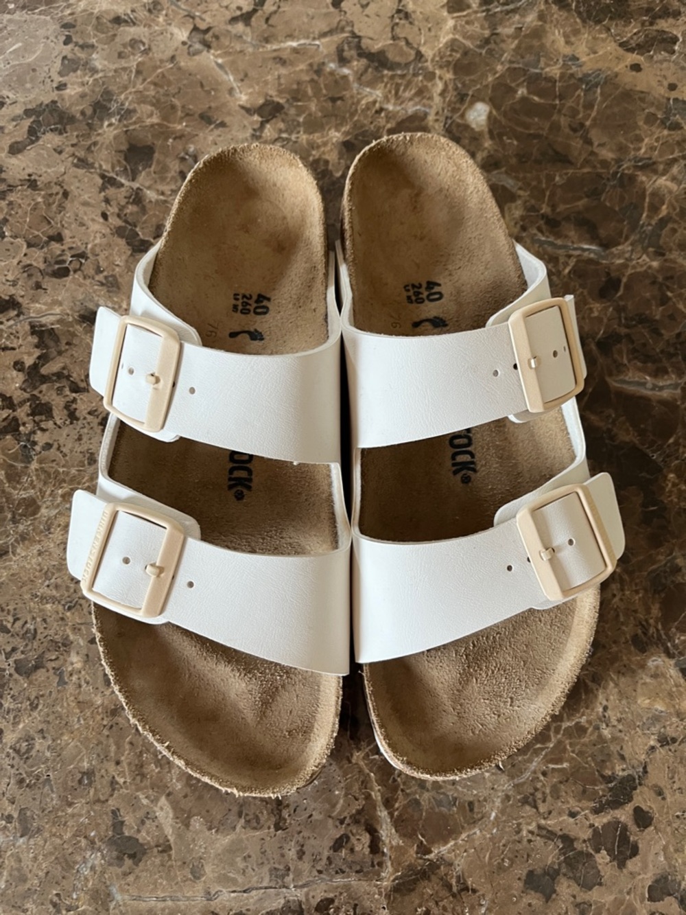 Birkenstock Arizona Birko Flor Sandals EU 40 (US 9/9.5) Eggshell